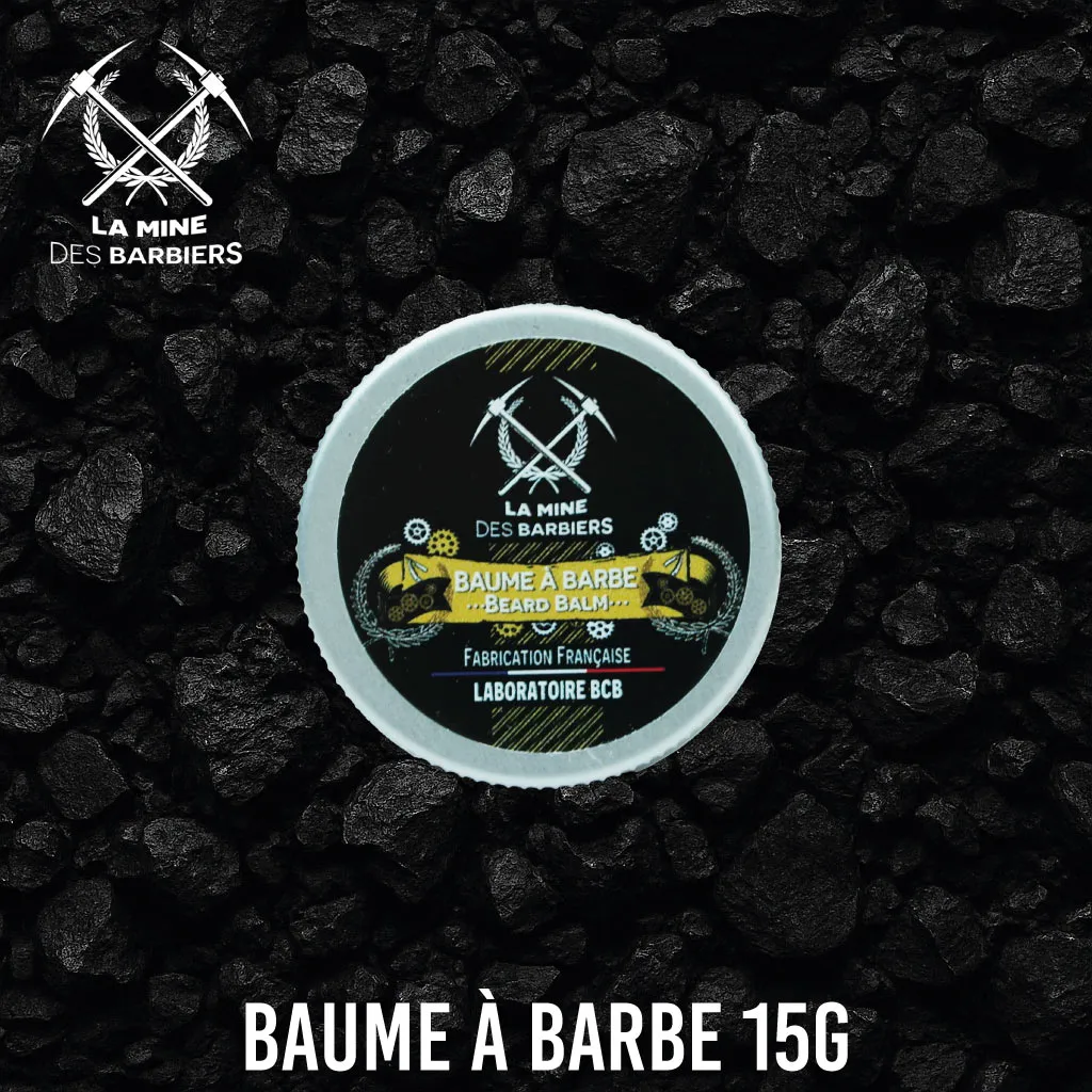 Photo produit du baume à barbe 15g La Mine des Barbiers sur fond de charbon, format compact pour entretien de la barbe